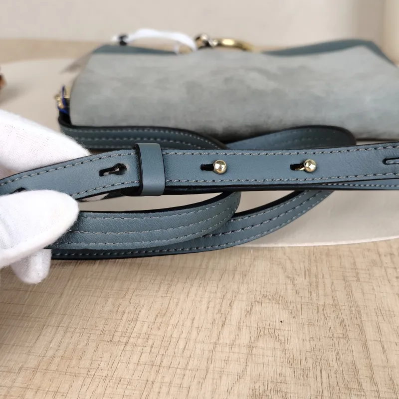 Chloé Crossbody Bag Crossbody Bag Blue Suede One Size24 × 4 × 14 cm — detail view 5 of 13