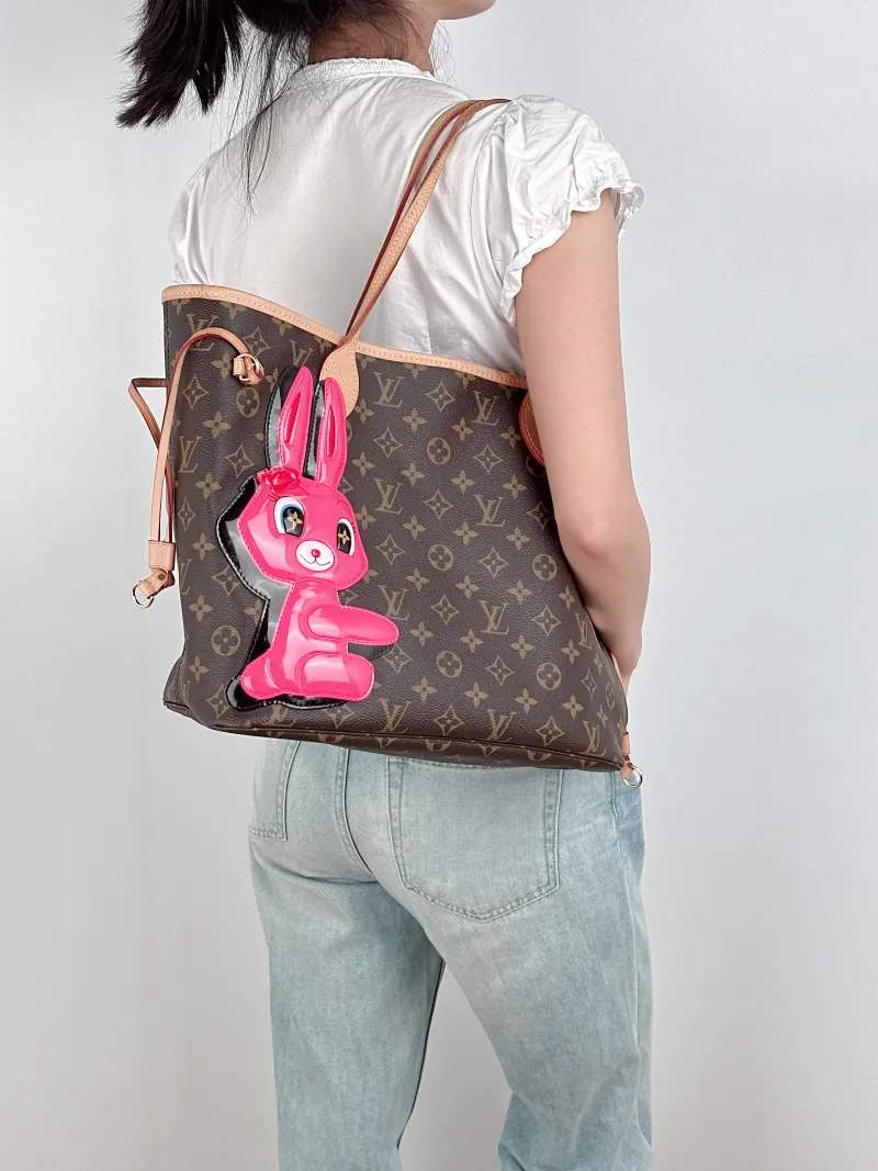 Louis Vuitton Shoulder Bag Neverfull Monogram Sun Yitian Edition PVC Medium 31 × 14 × 28 cm — on-model view 2 of 3