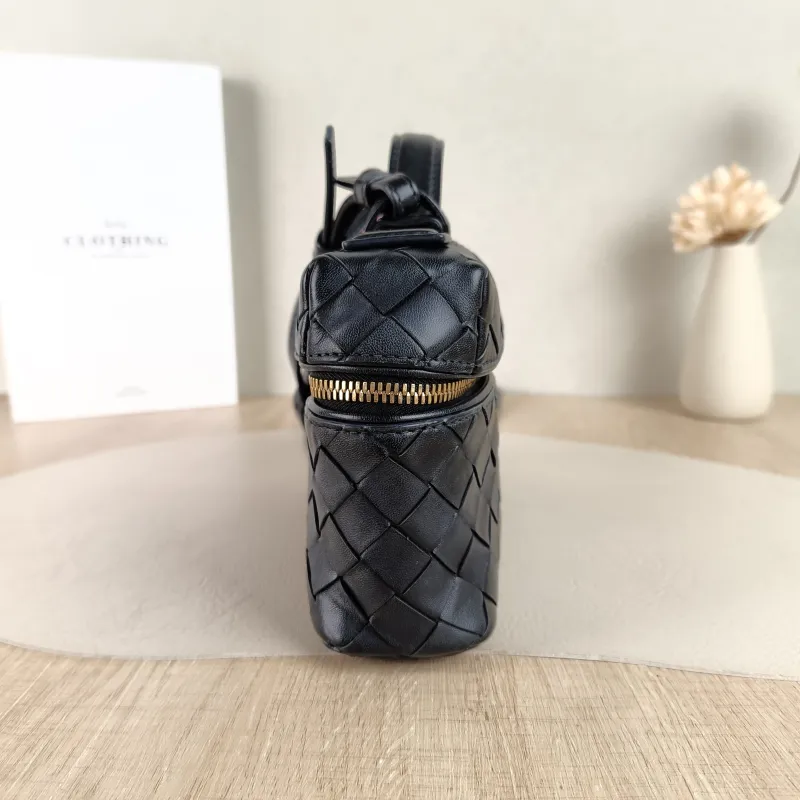 Bottega Veneta Top Handle Bag Woven Top Handle Bag Black Calfskin One Size 23 × 5.5 × 13 cm — detail view 6 of 9