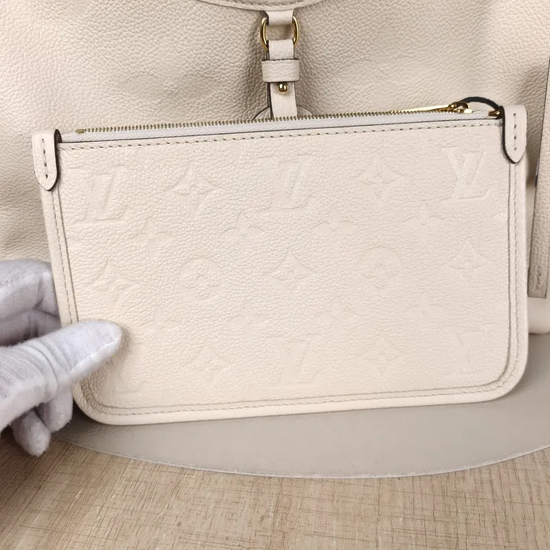 Louis Vuitton Crossbody Bag Carryall White Calfskin Small 29.5 × 12 × 24 cm — detail view 9 of 12