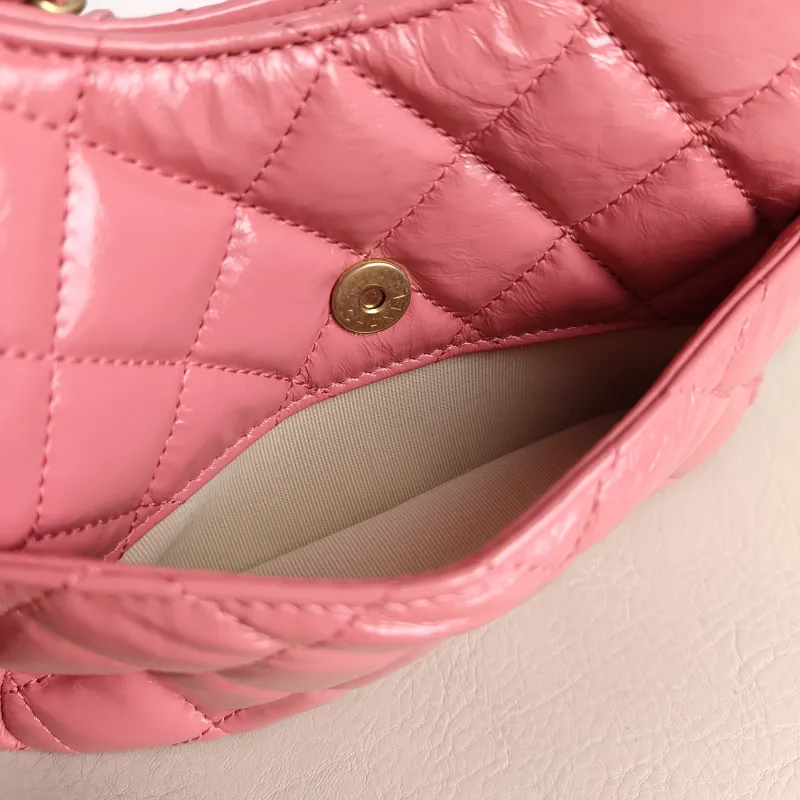 Chanel Crossbody Bag HOBO Pink Waxed Leather Small 19 × 6 × 17 cm — detail view 8 of 13