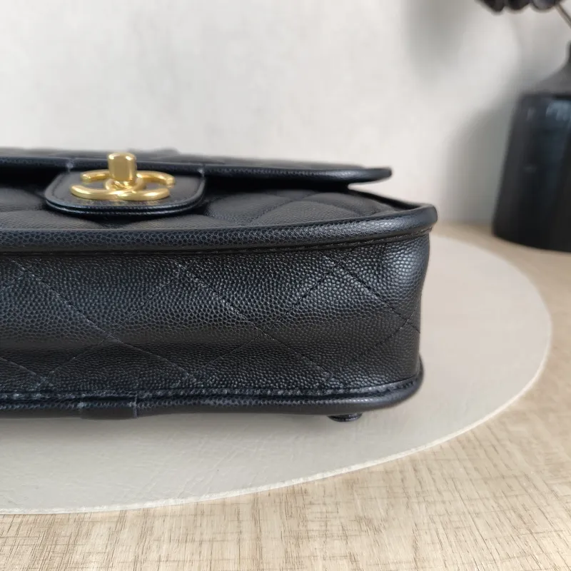 Chanel Backpack Backpack Black Grained Calfskin One Size 22 × 7 × 19.5 cm — detail view 14 of 14