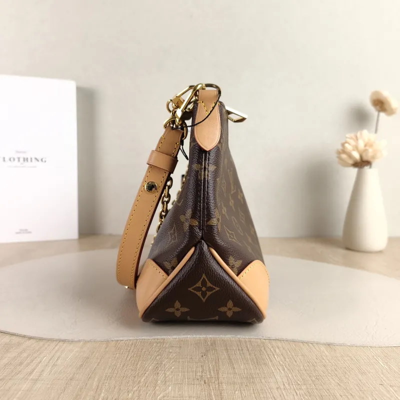 Louis Vuitton Crossbody Bag Boulogne PVC Small 26 × 9.5 × 16 cm — detail view 2 of 9