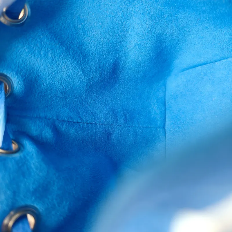 Louis Vuitton Shoulder Bag NANO NOÉ Bucket Bag Nano - Calfskin nano 13 × 10 × 16 cm — detail view 2 of 11