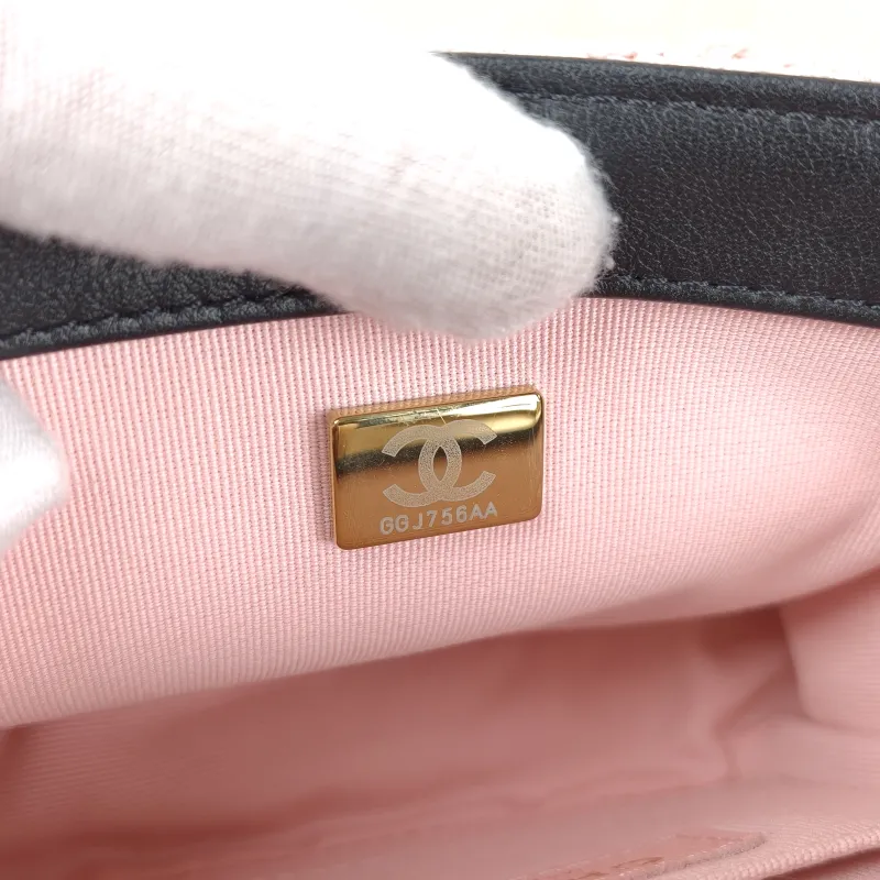 Chanel Crossbody Bag 22c Woven Pink One Size 19 × 5 × 15 cm — detail view 11 of 15