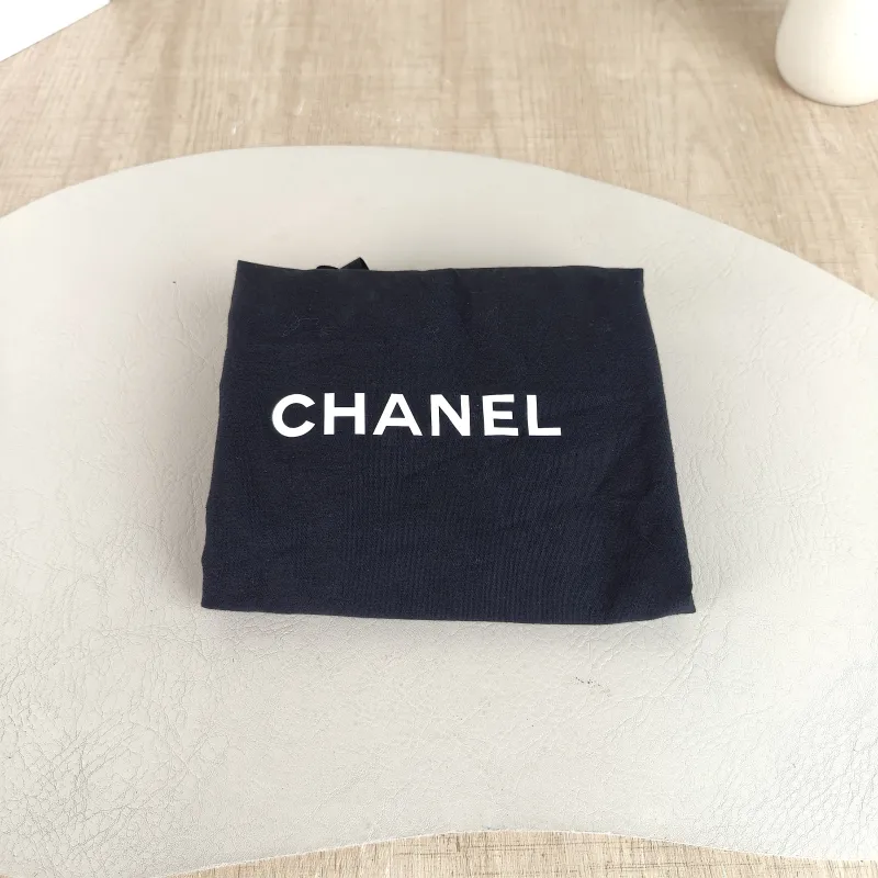Chanel Crossbody Bag Gabrielle Gabrielle Bag Black Calfskin Small 20 × 8 × 15 cm 28 — detail view 1 of 13