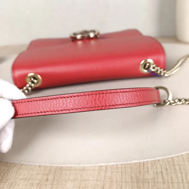 GUCCI Crossbody Bag g Collection Red Calfskin Small 20 × 9 × 16 cm — detail view 8 of 13