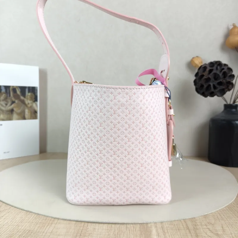 Louis Vuitton Top Handle Bag ALL IN BB Pink Calfskin BB 16 × 12 × 18 cm — detail view 8 of 12