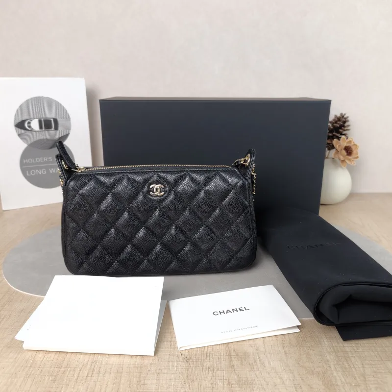 Chanel Crossbody Bag Black Grained Calfskin 21 × 5.5 × 12 cm — cover view 2 of 6