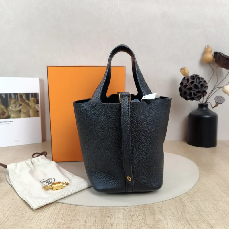 Hermès Top Handle Bag Picotin Lock 18 18Black Clemence Taurillon TC Calfskin Small18 × 13 × 19 cm — cover view 2 of 6