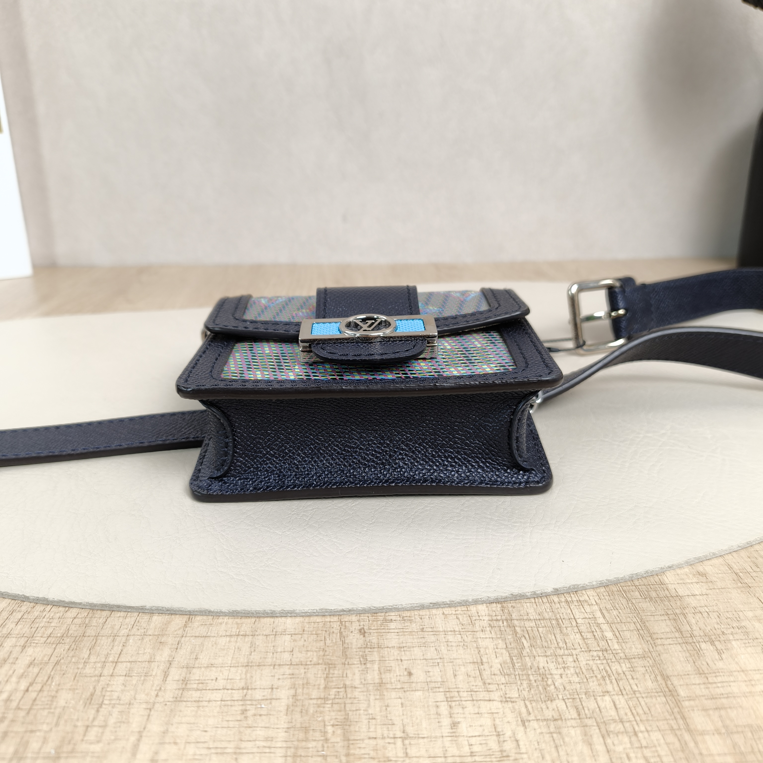 Louis Vuitton Belt Bag Dauphine Belt Bag Navy PVCBB12 × 3.5 × 10.5 cm — cover view 2 of 6