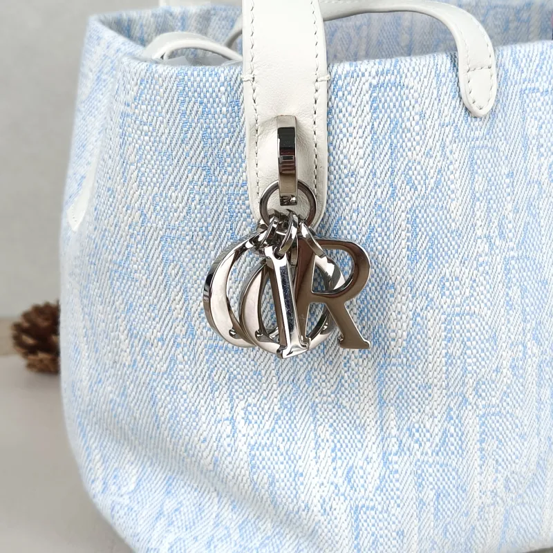 DIOR Top Handle Bag TOUJOURS Edition Canvas Monogram 18.5 × 12 × 18.5 cm — detail view 6 of 10