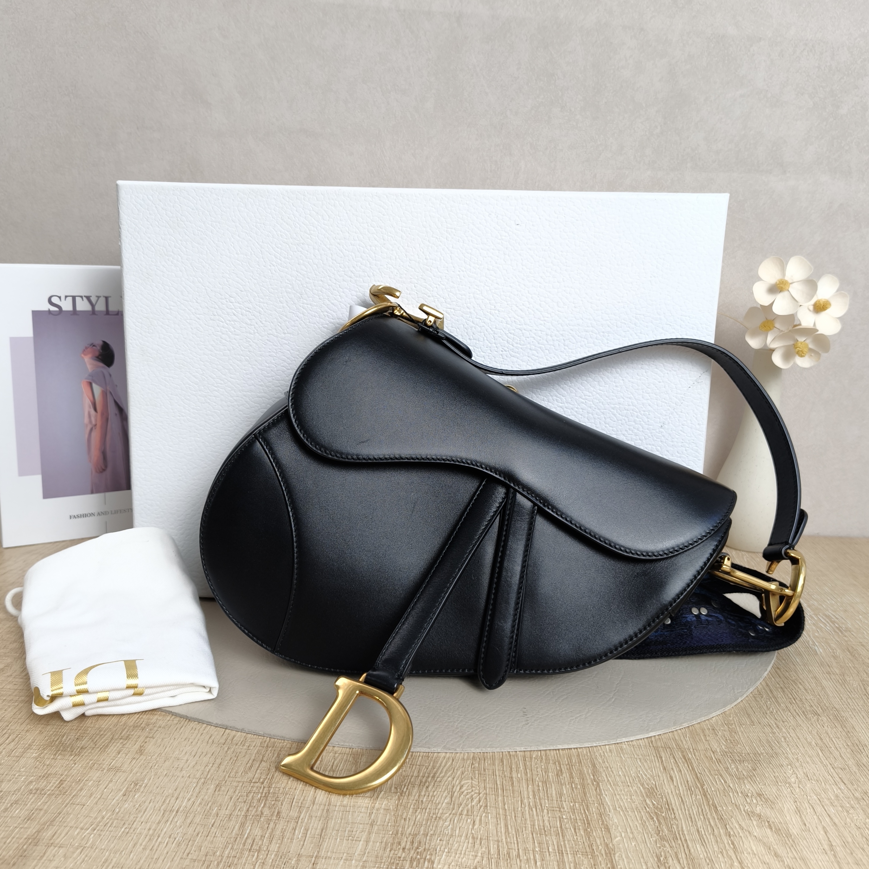 DIOR Top Handle Bag Saddle Black Calfskin Medium25.5 × 6.5 × 20 cm — cover view 8 of 12