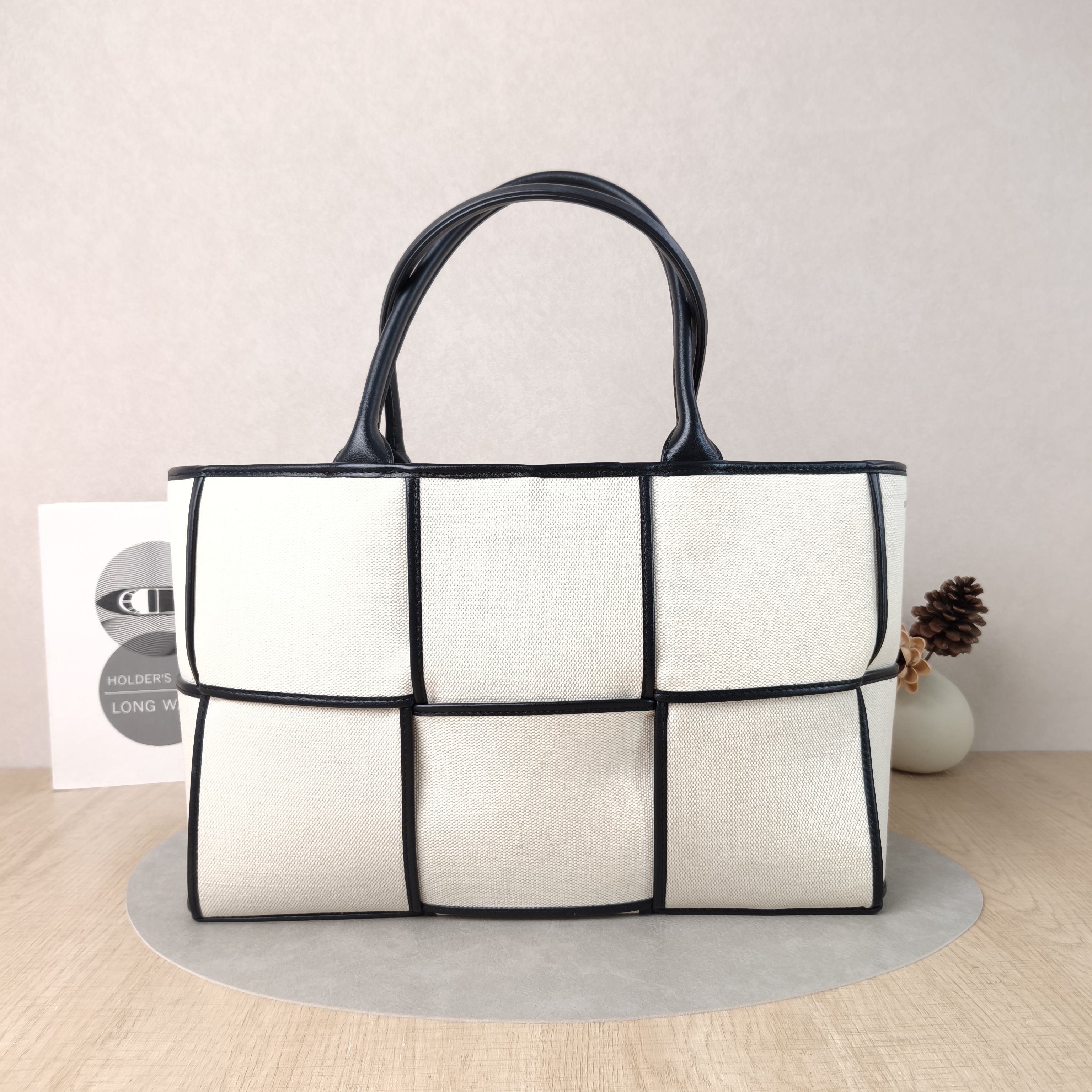 Bottega Veneta Top Handle Bag Arco Woven Tote Bag Beige · Black Canvas Medium36.5 × 14 × 24 cm