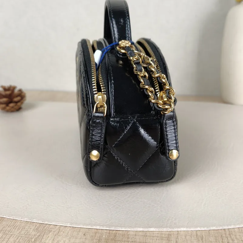 Chanel Crossbody Bag Crossbody Bag Black Waxed Leather One Size 17 × 7 × 10.5 cm — detail view 3 of 11