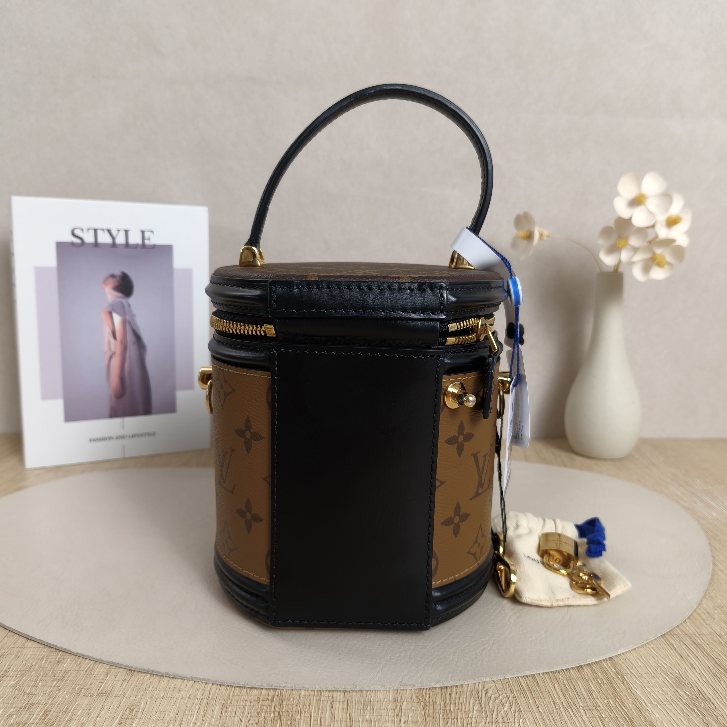 Louis Vuitton Crossbody Bag Cannes Monogram PVC15 × 15 × 17 cm — cover view 2 of 13