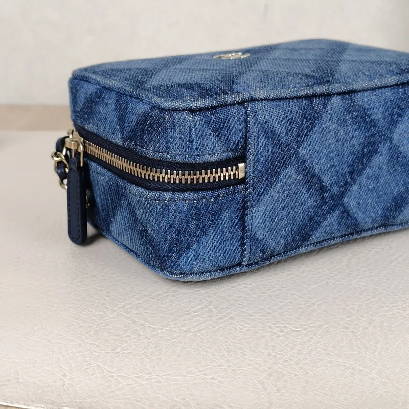 Chanel Crossbody Bag22b Box Bag Camera Bag Blue One Size14 × 7 × 10 cm — detail view 11 of 13