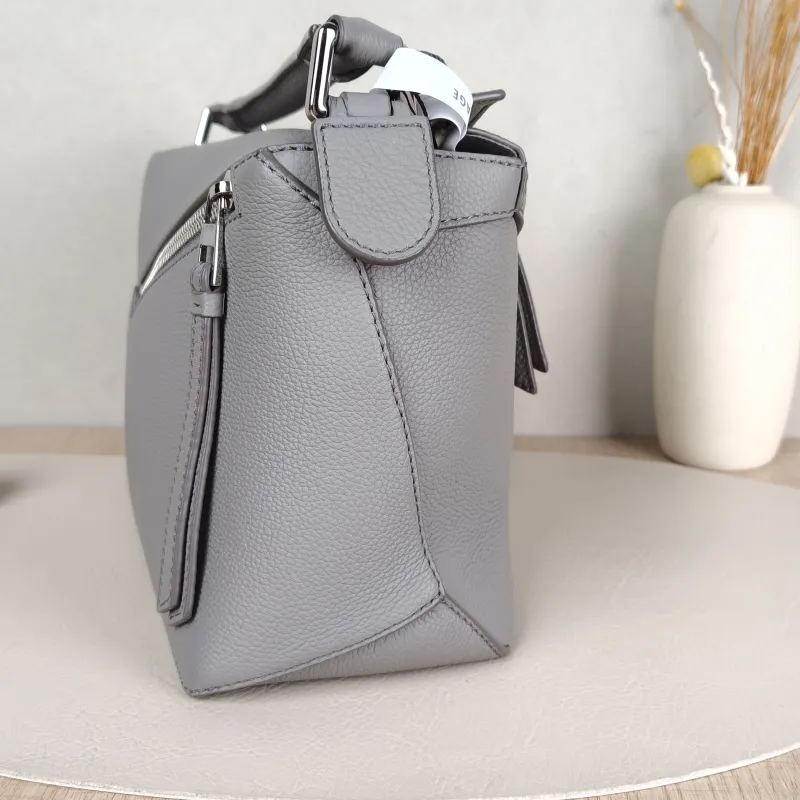 LOEWE Crossbody Bag Puzzle Grey CC alfskin Small24 × 10.5 × 16.5 cm — detail view 12 of 14
