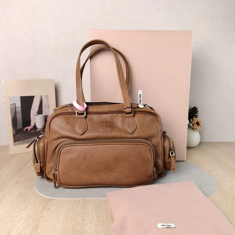 Miumiu Top Handle Bag Pocket Top Handle Bag Caramel SL ambskin One Size 32 × 14 × 22 cm — cover view 4 of 6