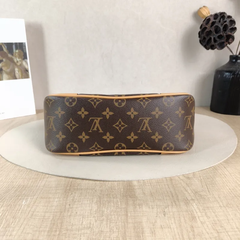 Louis Vuitton Crossbody Bag Boulogne PVC Small 26 × 9.5 × 16 cm — cover view 3 of 6