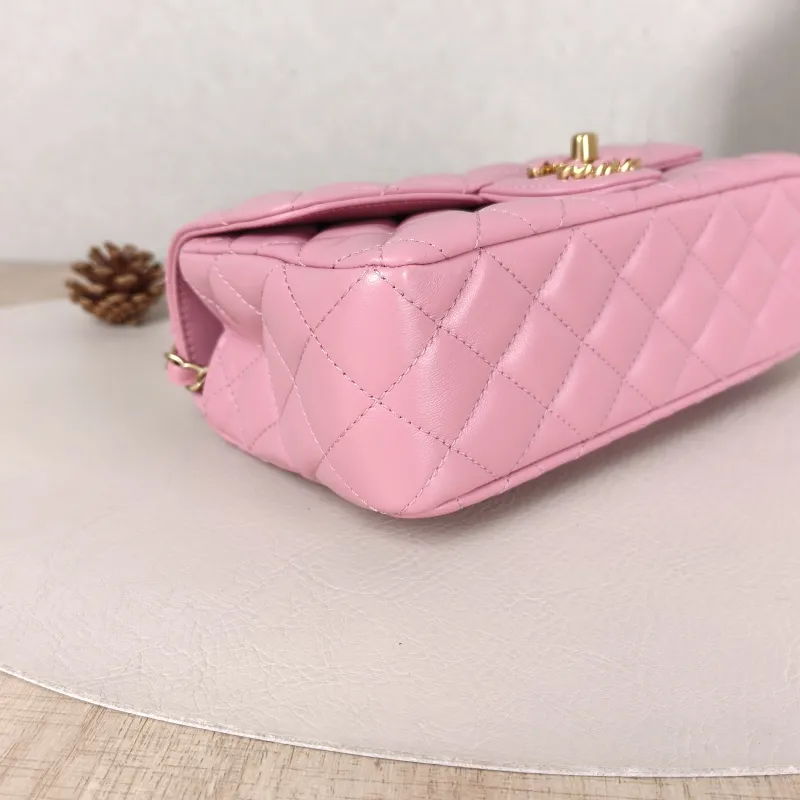 Chanel Crossbody Bag mini Lambskin mini21 × 6 × 12 cm — detail view 5 of 15