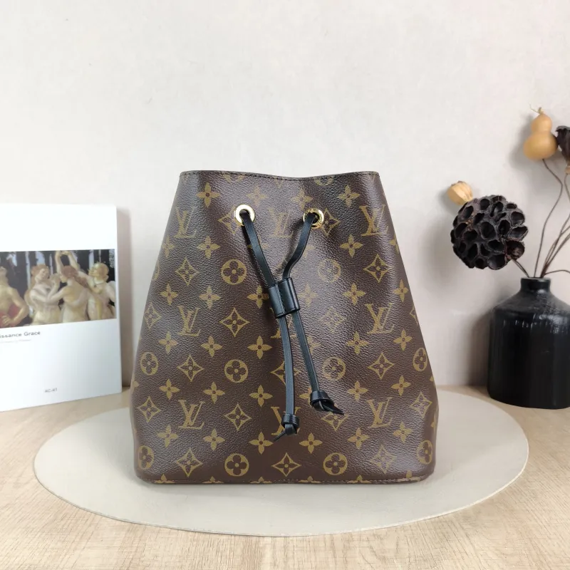 Louis Vuitton Shoulder Bag NÉONOÉ Bucket Bag Black PVC Medium 26 × 17.5 × 26 cm