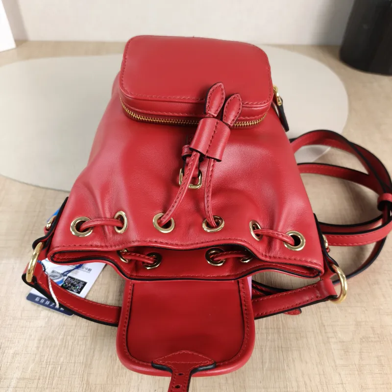 Miumiu Backpack Backpack Red Calfskin Mini 14 × 10 × 17 cm — detail view 11 of 12