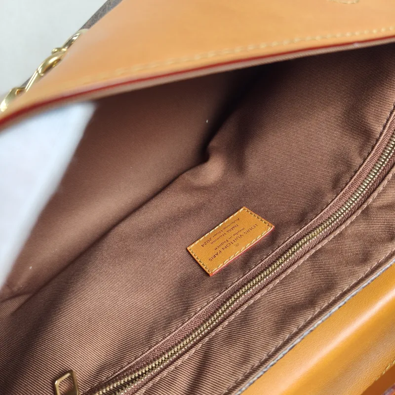 Louis Vuitton Crossbody Bag Steamer Messenger Bag Brown PVC One Size30 × 10 × 20 cm — detail view 1 of 12