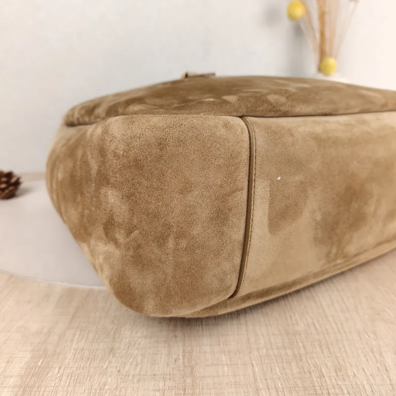 SAINT LAURENT Shoulder Bag LE 5 À 7 Hobo Brown Suede Large 30 × 13 × 31 cm — detail view 2 of 11