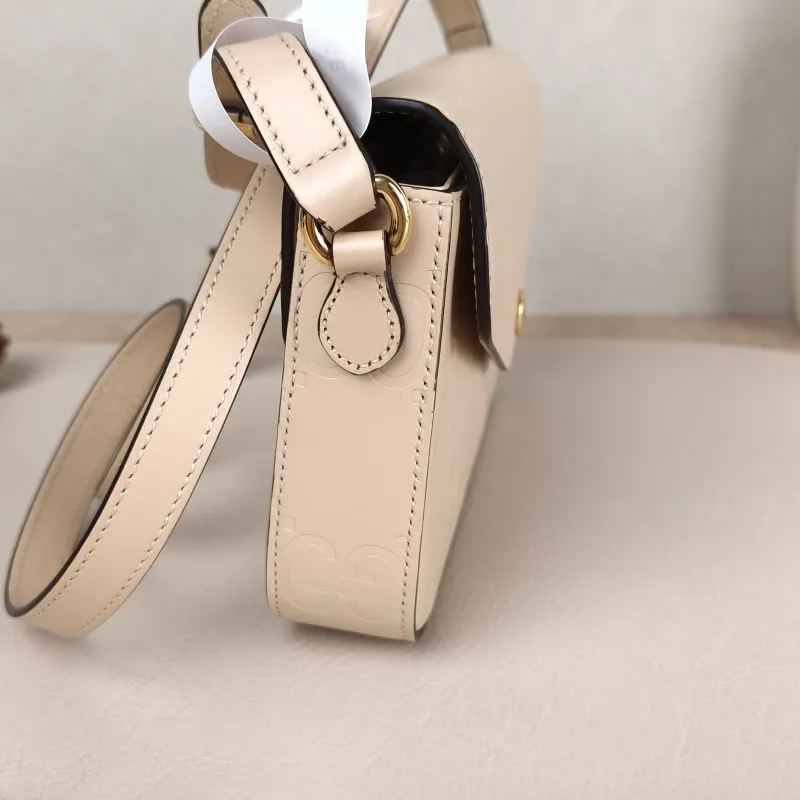 GUCCI Crossbody Bag GG Collection Shoulder Bag Beige Calfskin Mini 21 × 3 × 13.5 cm — detail view 6 of 12