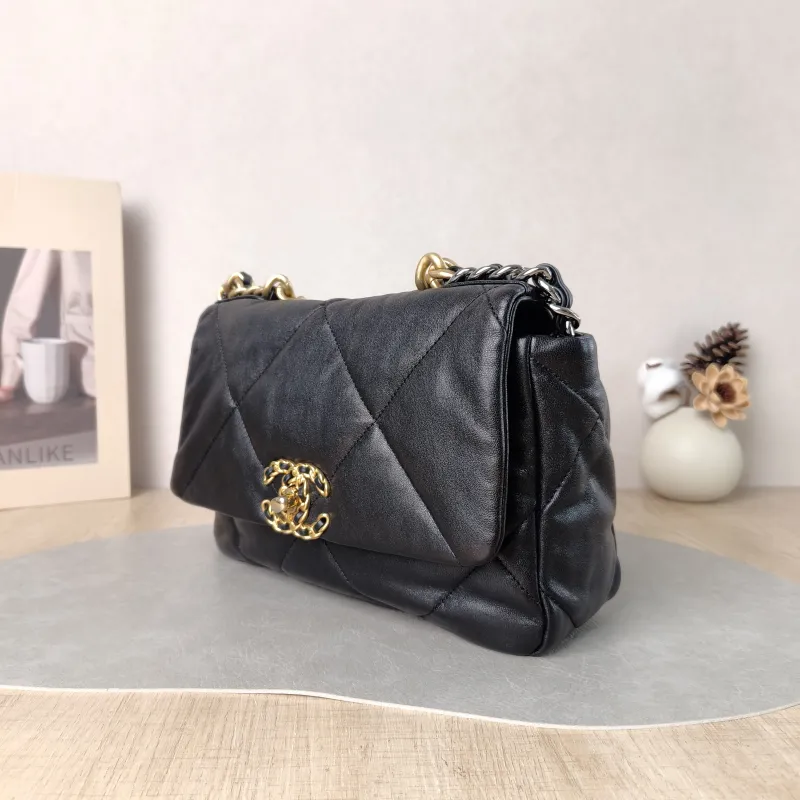 Chanel Crossbody Bag 19Bag Black SL ambskin Small 26 × 9 × 16 cm 28 — cover view 2 of 5