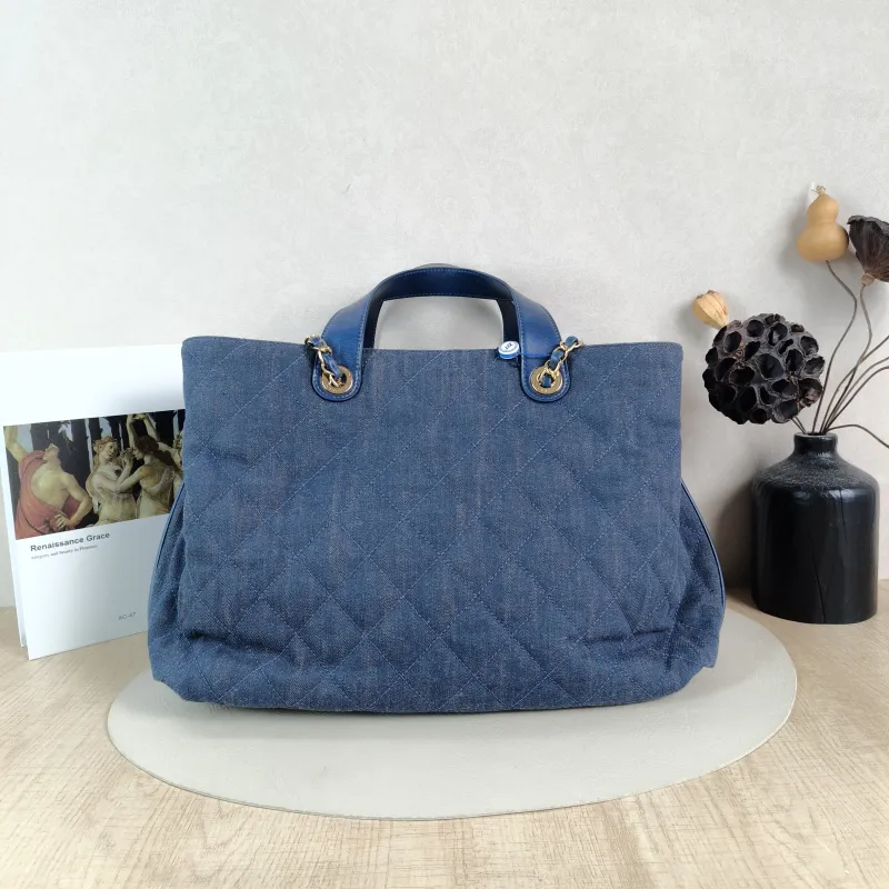 Chanel Shoulder Bag tote Blue One Size35 × 12 × 26 cm — cover view 4 of 5