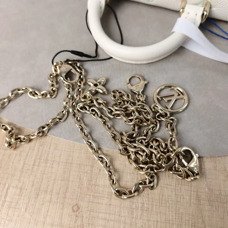 Louis Vuitton Crossbody Bag MADELEINE White · Green Calfskinnano21 × 6 × 12.5 cm — detail view 12 of 14