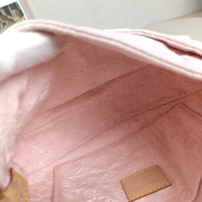 Louis Vuitton Shoulder Bag Sunset Pink One Size 27 × 3 × 18 cm — detail view 6 of 13