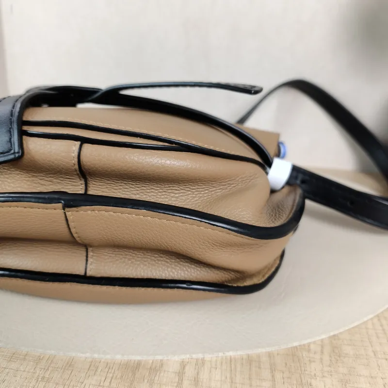 LOEWE Crossbody Bag Gate Brown Black Calfskin Medium25 × 11.5 × 19 cm — detail view 2 of 13