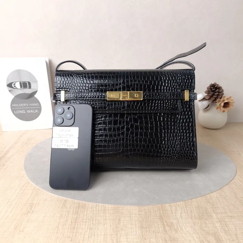 SAINT LAURENT Shoulder Bag MANHATTAN Black Calfskin Medium29 × 7.5 × 20 cm — cover view 4 of 5