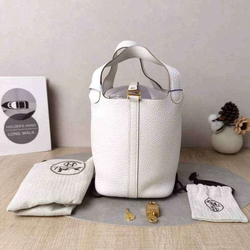 Hermès Top Handle Bag Picotin Lock 18 18M4 Grey Taurillon Clemence TC Calfskin Small18 × 13 × 18 cm — cover view 5 of 6