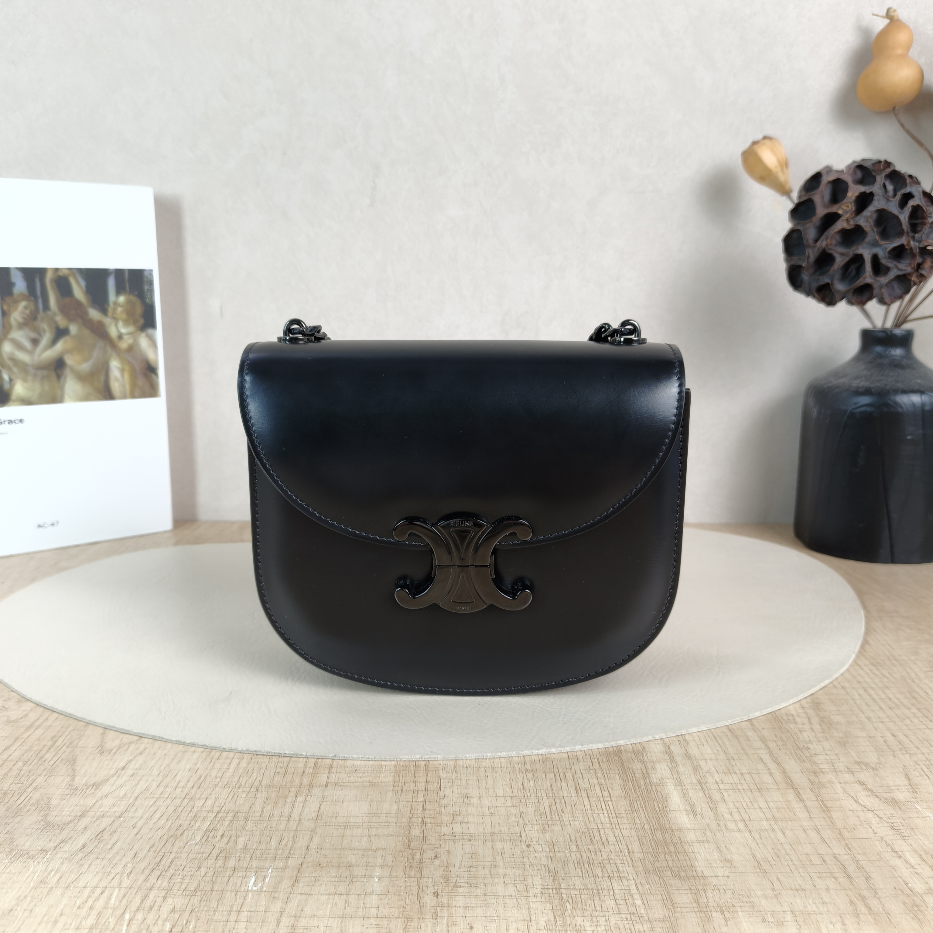 CELINE Crossbody Bag TEEN BESACE TRIOMPHE Black Calfskin Small18.5 × 6 × 16 cm