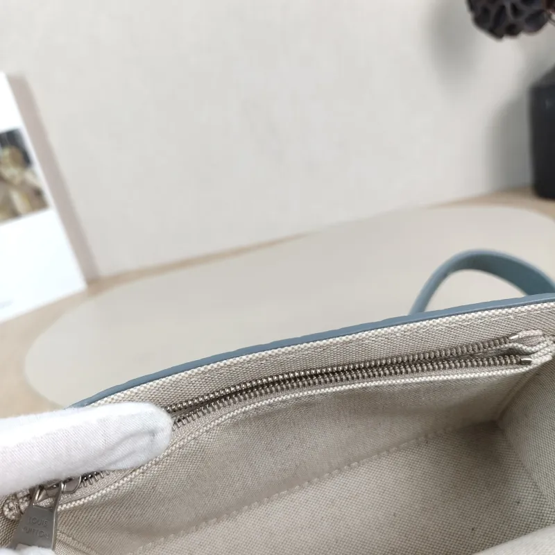 Louis Vuitton Crossbody Bag Steamer Box Green Calfskin Mini 18 × 6.5 × 11 cm — detail view 12 of 13