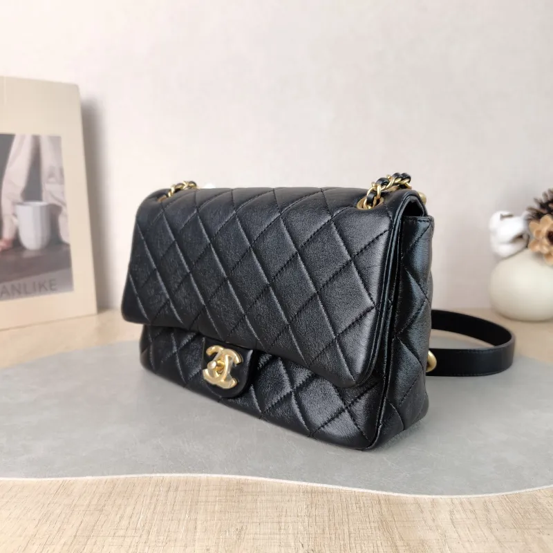 Chanel Shoulder Bag Editioncf Black Lambskin One Size 24 × 7 × 14.5 cm — cover view 3 of 5