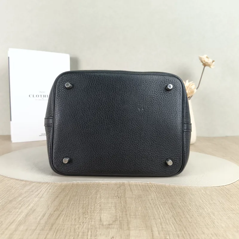 Hermès Top Handle Bag Picotin Lock 22 22 Black TC Calfskin Medium 22 × 18 × 21 cm C — cover view 5 of 5