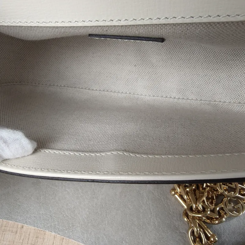 GUCCI Crossbody Bag Horsebit 1955 Horsebit Small White Calfskin Small 24 × 5.5 × 13 cm — detail view 13 of 13