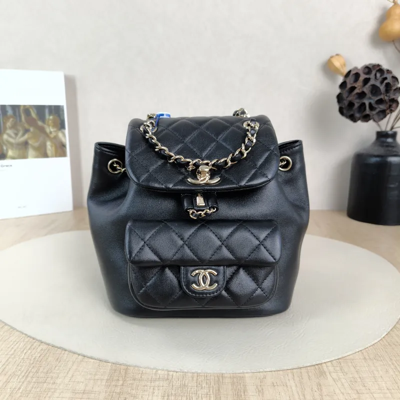 Chanel Backpack Duma Black Lambskin Small18 × 9.5 × 19 cm