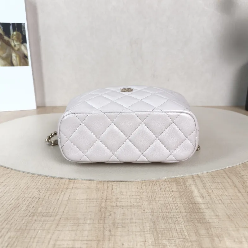 Chanel Crossbody Bag Crossbody Bag Grained Calfskin One Size16 × 6 × 13 cm — cover view 2 of 5
