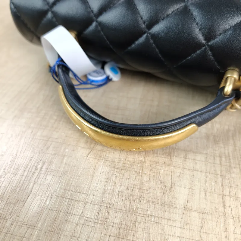 Chanel Crossbody Bag mini Black Lambskin mini20 × 6 × 12 cm — detail view 14 of 15