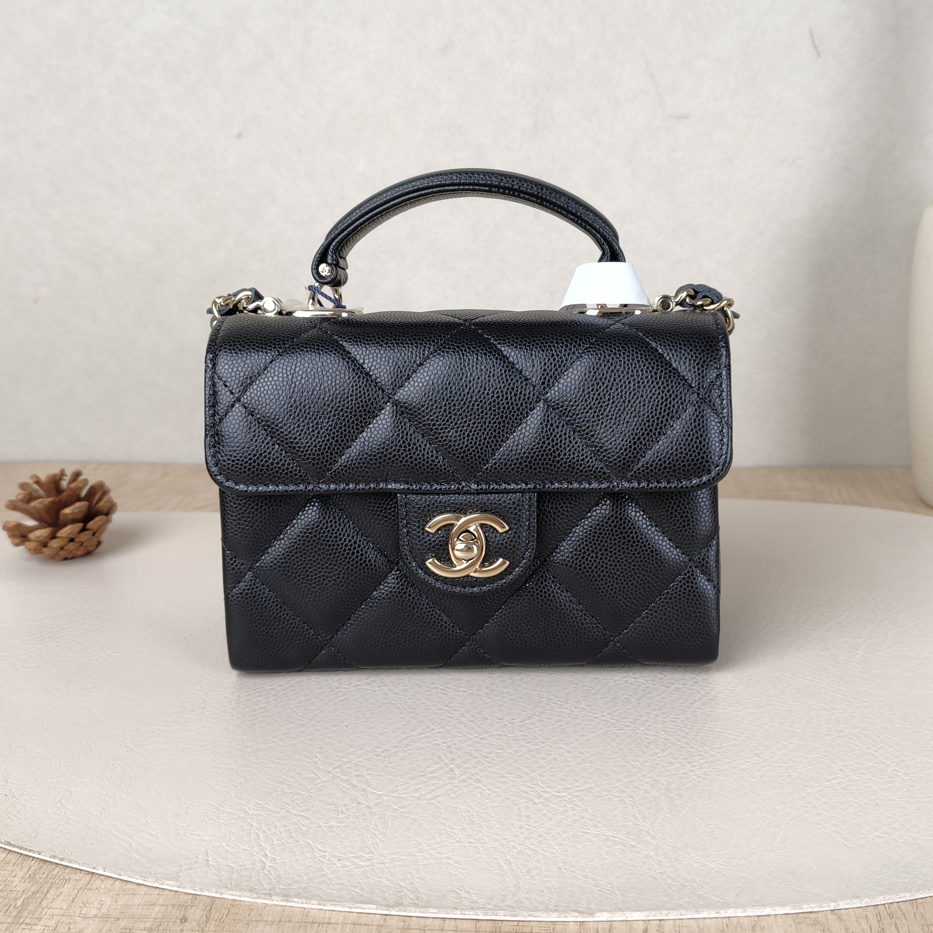 Chanel Crossbody Bag26p Top Handle Crossbody Bag Black Grained Calfskin One Size15 × 7 × 11 cm