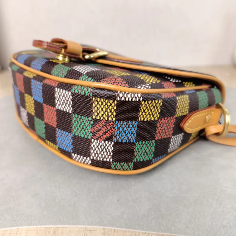 Louis Vuitton Crossbody Bag MONTSOURIS Messenger Bag Brown PVC Small 20 × 7 × 17 cm — detail view 1 of 13