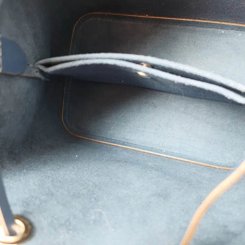 GUCCI Crossbody Bag NÉONOÉ Bucket Bag BB Monogram PVC Medium 24 × 7 × 14.5 cm — detail view 6 of 13