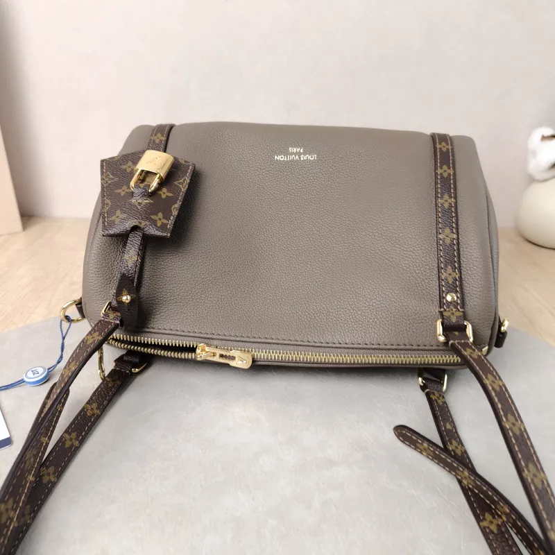 Louis Vuitton Shoulder Bag EXPRESS Shoulder Bag Grey Calfskin Small 26 × 13.5 × 17 cm — detail view 10 of 15