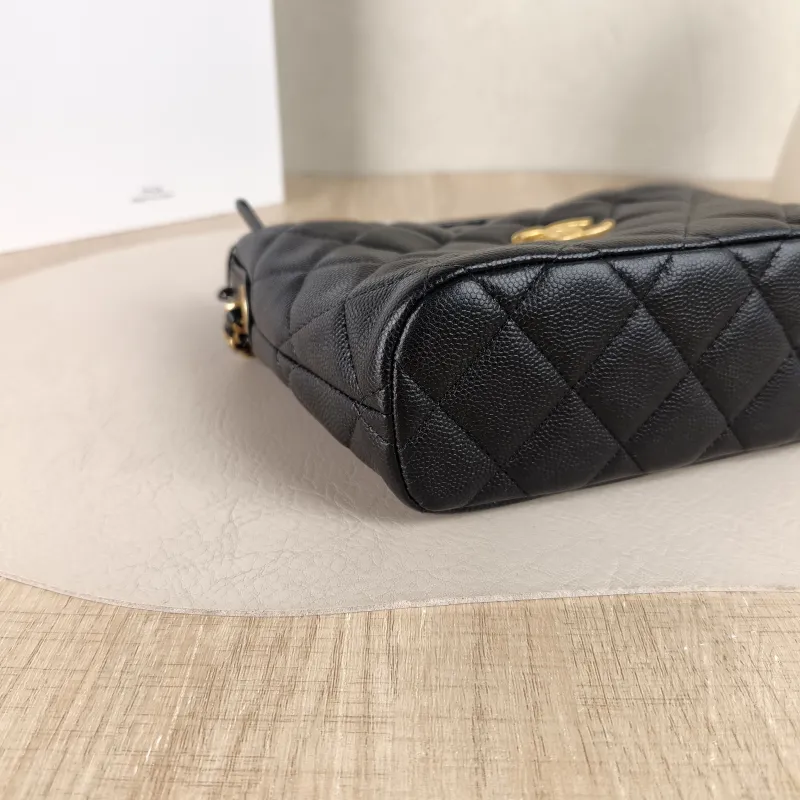 Chanel Crossbody Bag Gold-Tone Hardware Crossbody Bag Black Calfskin One Size21.5 × 7.5 × 19 cm — detail view 7 of 11